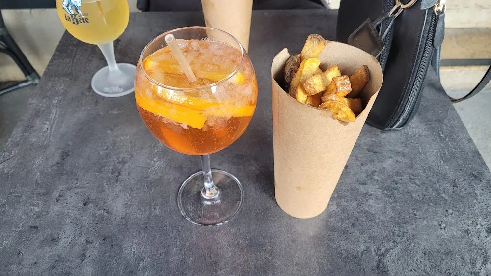 Frites Et Cocktails